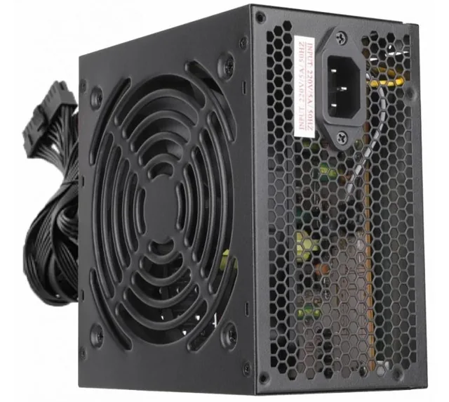 Fuente Segotep 500W ATX Cables Largos 23a Cooler 120mm Negro